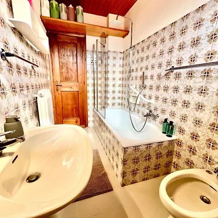 Apartmán Tana Bianconiglio - Between The Center And The *